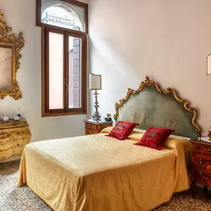 luxury-venetian-rooms.hotelslidodijesolo.com/
